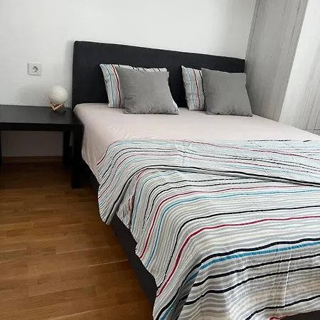 Nina's Apartment